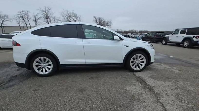 TESLA MODEL X 2020 5YJXCAE25LF283295 image